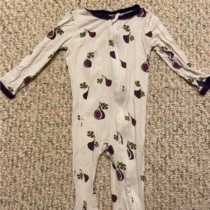 Kyte baby fig zippered romper